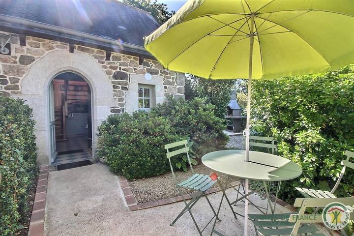 Location de vacances pour 3 personnes, avec jardin ainsi que terrasse et vue à Plélo - 2