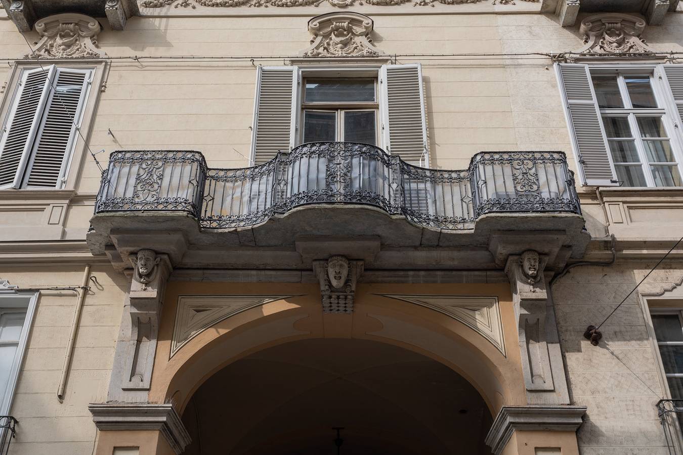 Entire apartment, Tana del Bianconiglio by Wonderful Italy in Turin, Turin Province