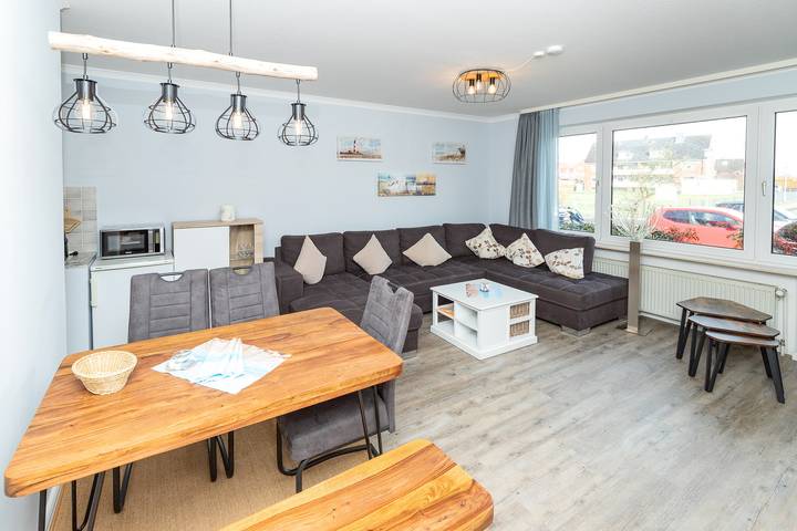 Ferienwohnung für 4 Personen, mit Garten und Sauna sowie Balkon in Döse