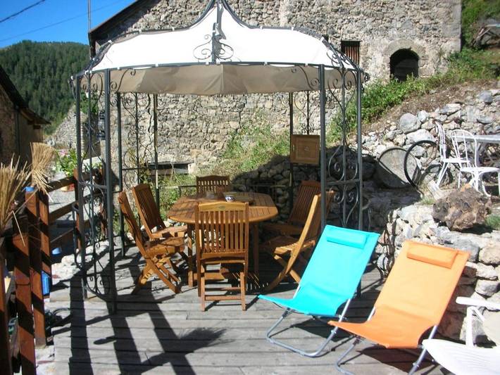 Location de vacances pour 2 personnes, avec vue et terrasse à Roubion - 2