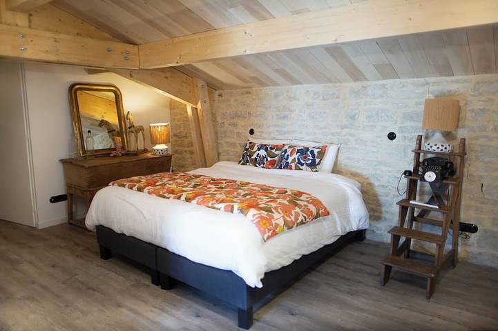 Location de vacances pour 25 personnes, avec jardin et piscine à Mauzé-sur-le-Mignon - 2