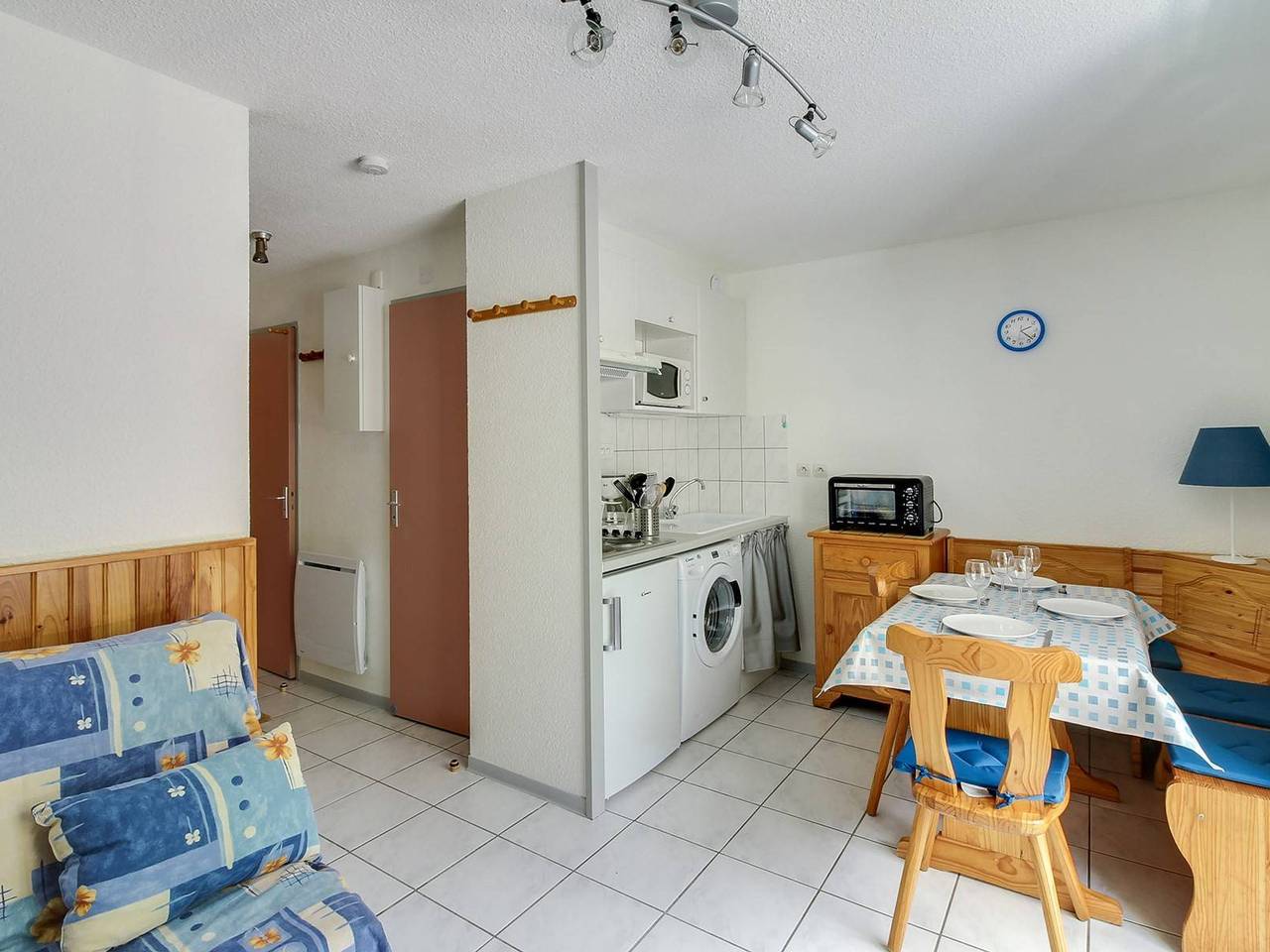 Ganzes Studio, Erdgeschoss-Studio für 4 Pers. mit Balkon, Parkplatz und umfassender Ausstattung in Luz-Saint-Sauveur, Nationalpark Pyrenäen