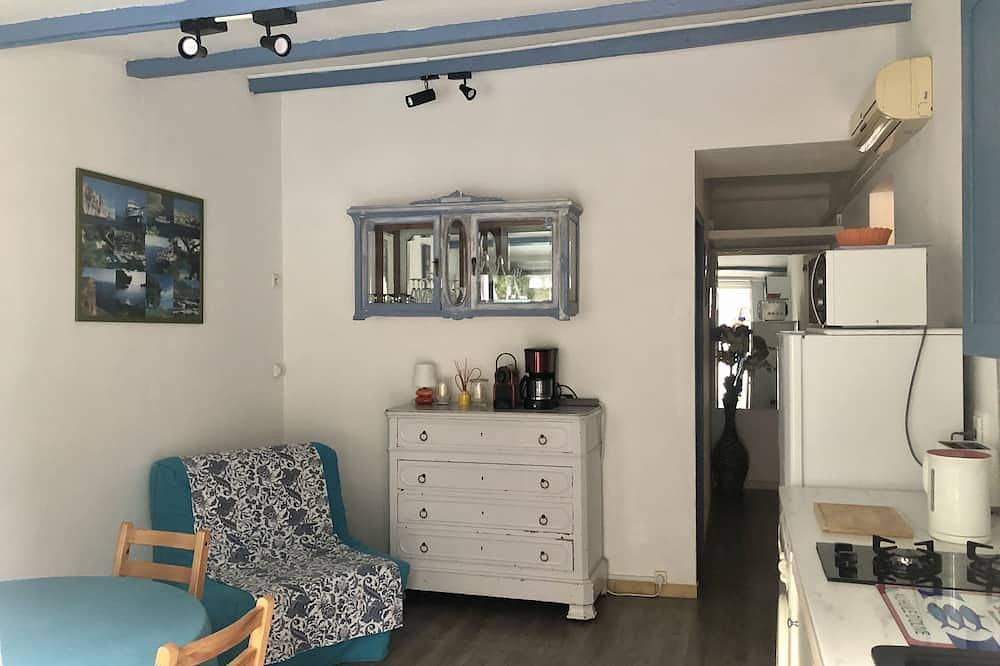 3.5km van het centrum van Cassis: mini Villa met terras tussen Vines And Hills, foto 8