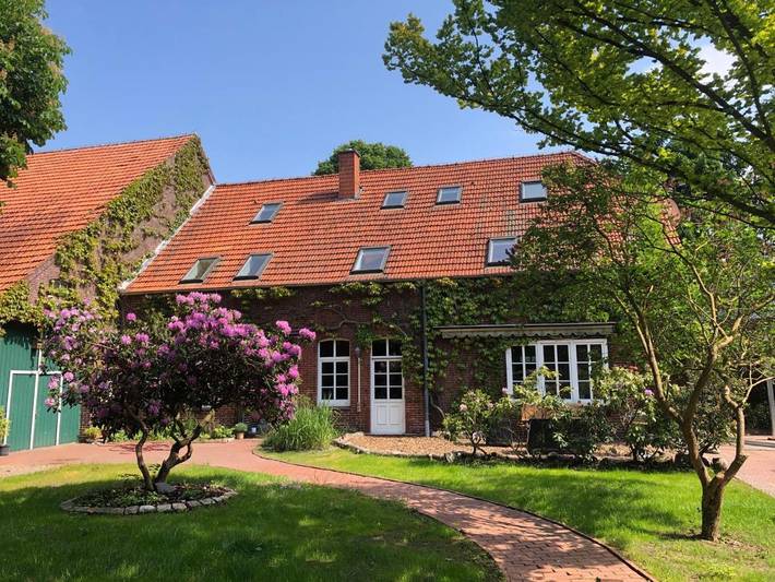 Ferienwohnung für 5 Personen, mit Balkon und Terrasse sowie Garten und Ausblick in Zetel - 2