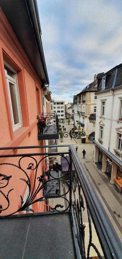 Chambre d’hôte pour 4 personnes, avec Balcon ainsi que Terrasse et Vue à Bad Nauheim