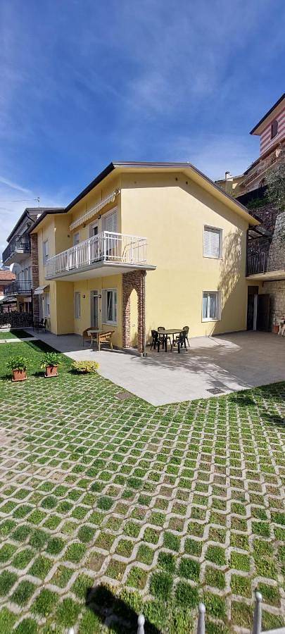 Ferienhaus für 4 Personen, mit Seeblick und Garten sowie Ausblick, kinderfreundlich am Gardasee - 3