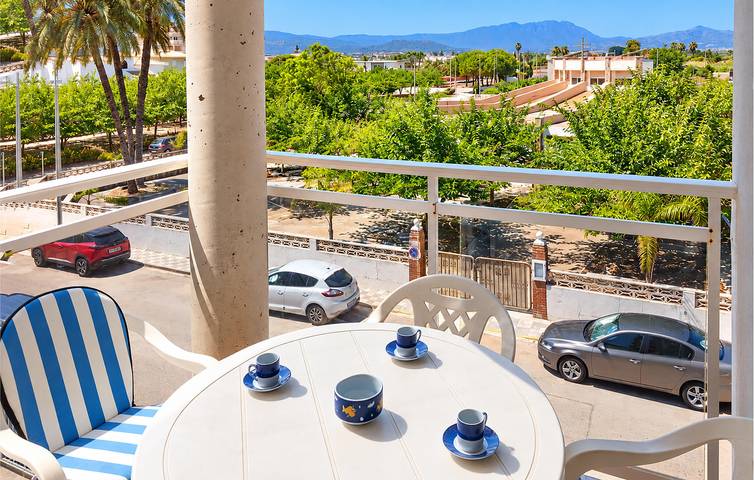 Apartamento para 6 personas, con Terraza en Bellreguart