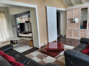 Gîte pour 8 personnes, avec jardin à Ambilly