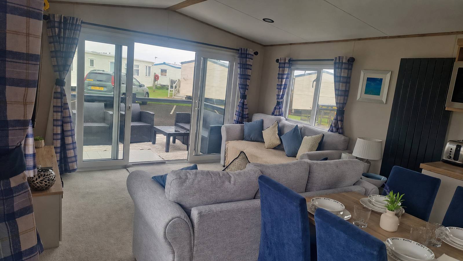 3 Bed - Sleeps 8 - Family & Pet Friendly in Ingoldmells, Lincolnshire