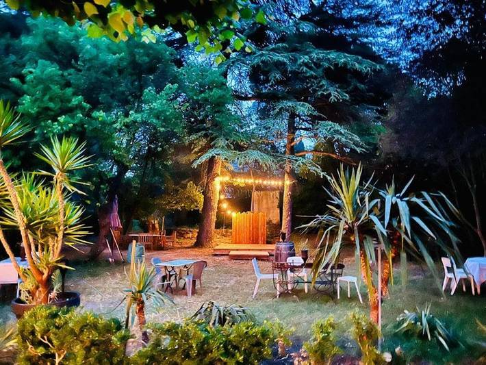 Location de vacances pour 4 personnes, avec jardin ainsi que piscine et vue à Talairan - 3