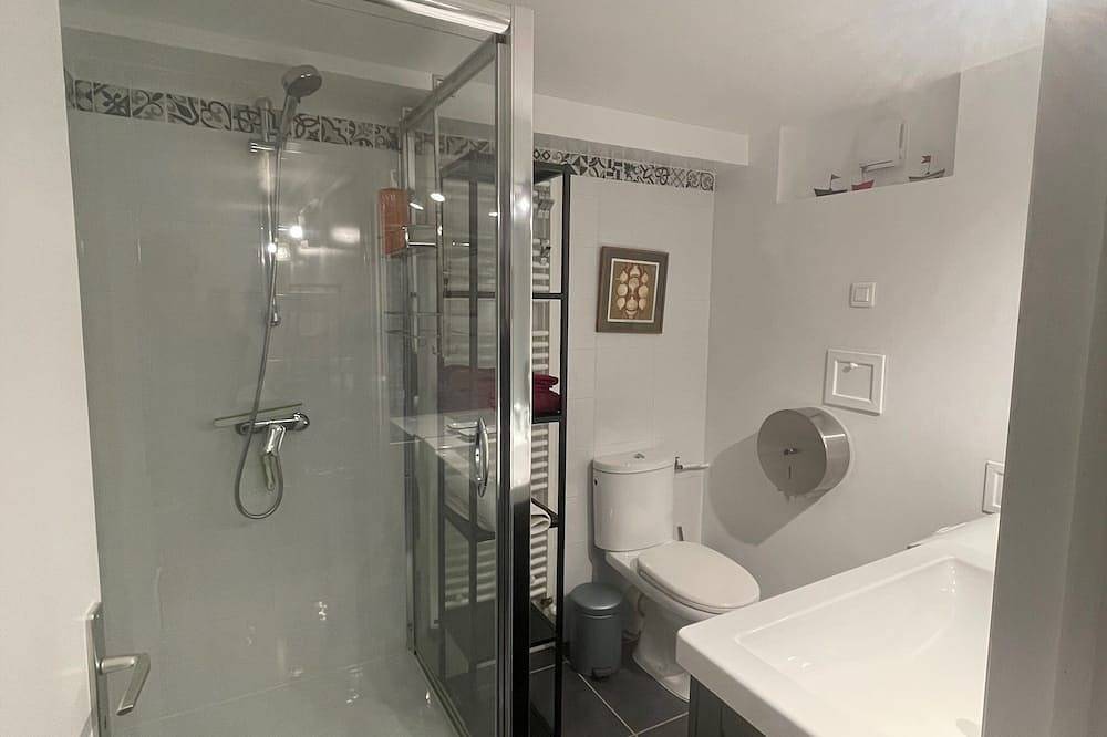 Apartamento entero, Quiet studio in detached house in Joinville-le-Pont, Valle del Marne