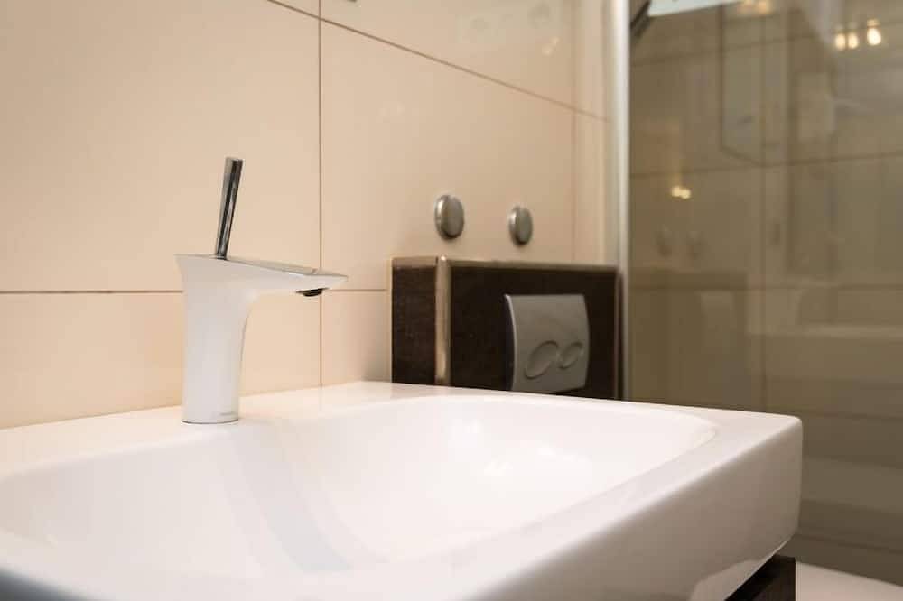 Ganze Wohnung, Morgensonne B1105 by Interhome in Lahnstein, Mittelrhein