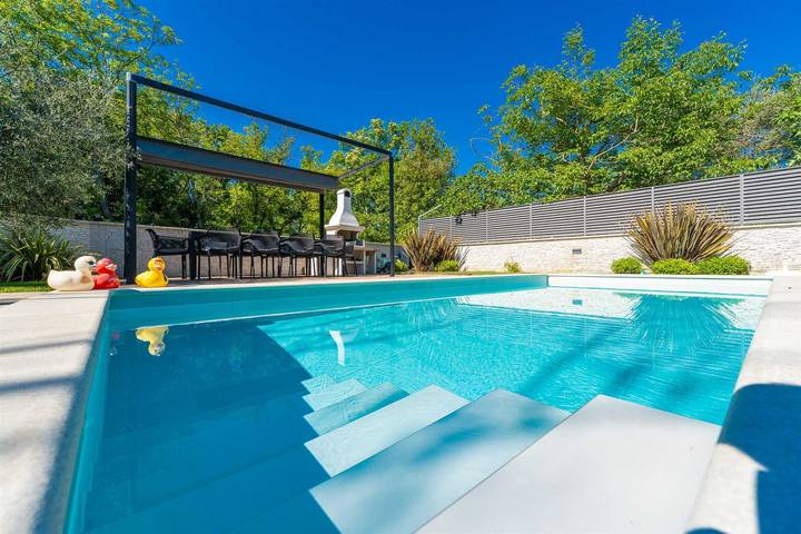 Villa mit pool für 12 Personen, mit Sauna und Garten sowie Pool und Whirlpool, kinderfreundlich auf Krk - 4