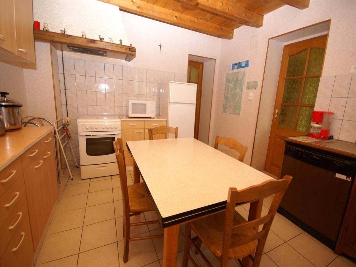 Four-Bedroom Holiday Home in Esmoulières, Parc naturel régional des Ballons des Vosges