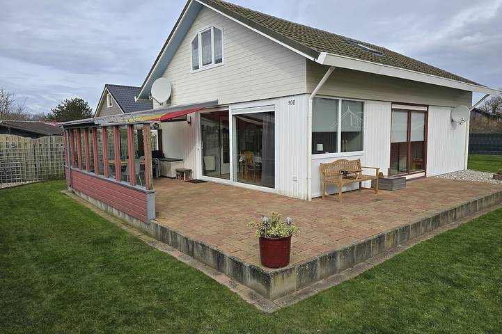 Ferienhaus für 6 Personen, mit Garten und Terrasse in Julianadorp