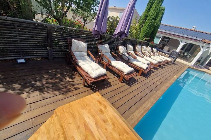 Maison de vacances pour 10 personnes, avec jacuzzi et jardin à L'Isle-sur-la-Sorgue