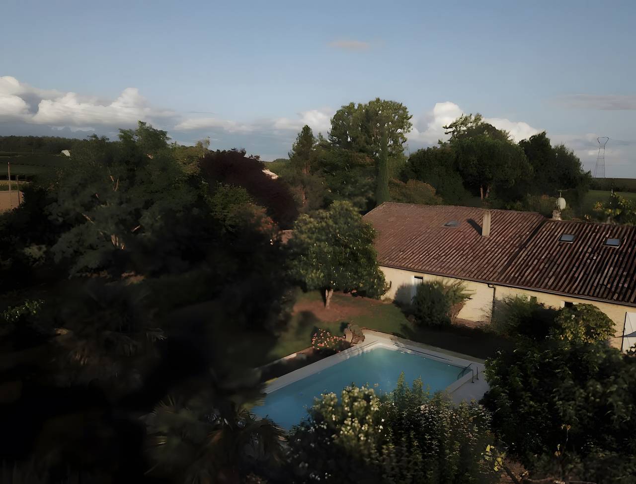 Chambres d’hôtes « La Maison de Piquereau » avec piscine partagée, Wi-Fi et climatisation in Sauveterre-de-Guyenne, Région de Langon