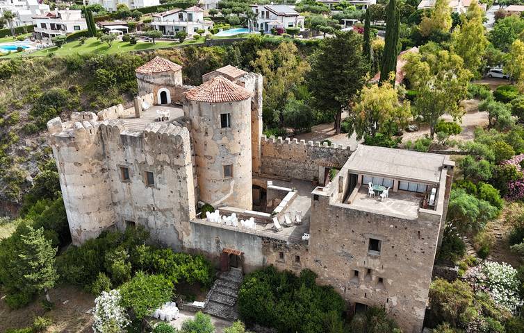 Casa vacanza per 5 persone, con Terrazza e Giardino a Praia a Mare