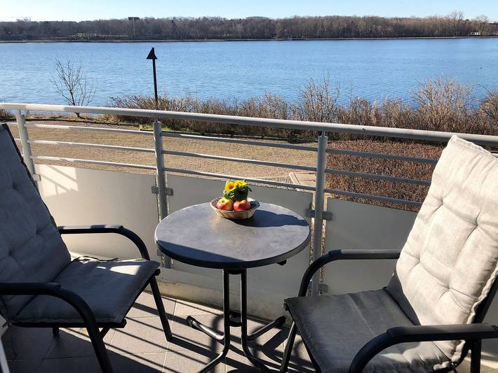 Ferienwohnung für 3 Personen, mit Balkon und Seeblick in Heiligenhafen