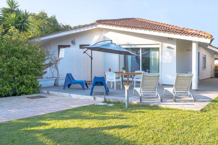 Villa per 6 persone, con Giardino a Fontane Bianche