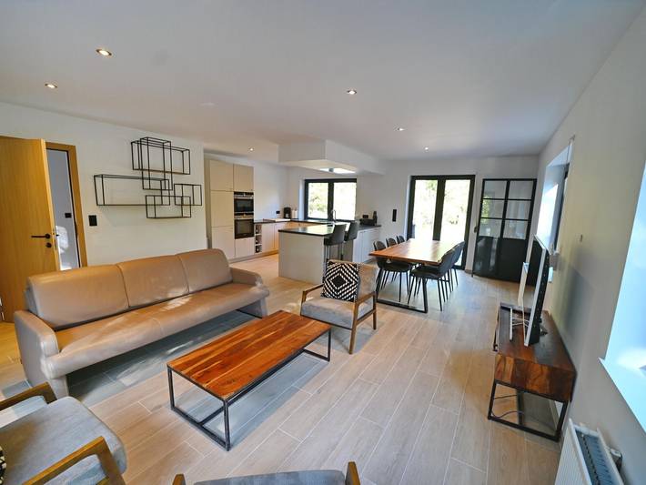 Gîte pour 6 personnes, avec terrasse et jacuzzi, animaux acceptés à Somme-Leuze - 3