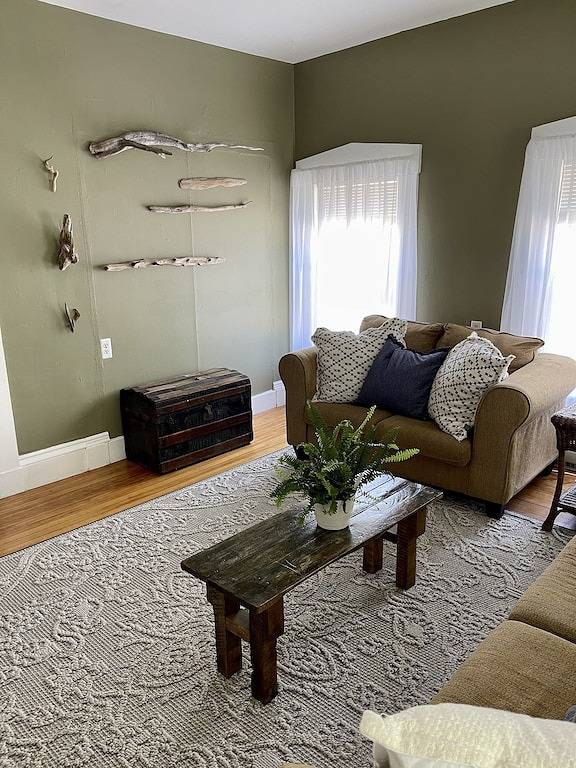 Ganze Wohnung, Close to Acadia and a short walk to downtown Ellsworth's restaurants and trails. in Ellsworth, Hancock County