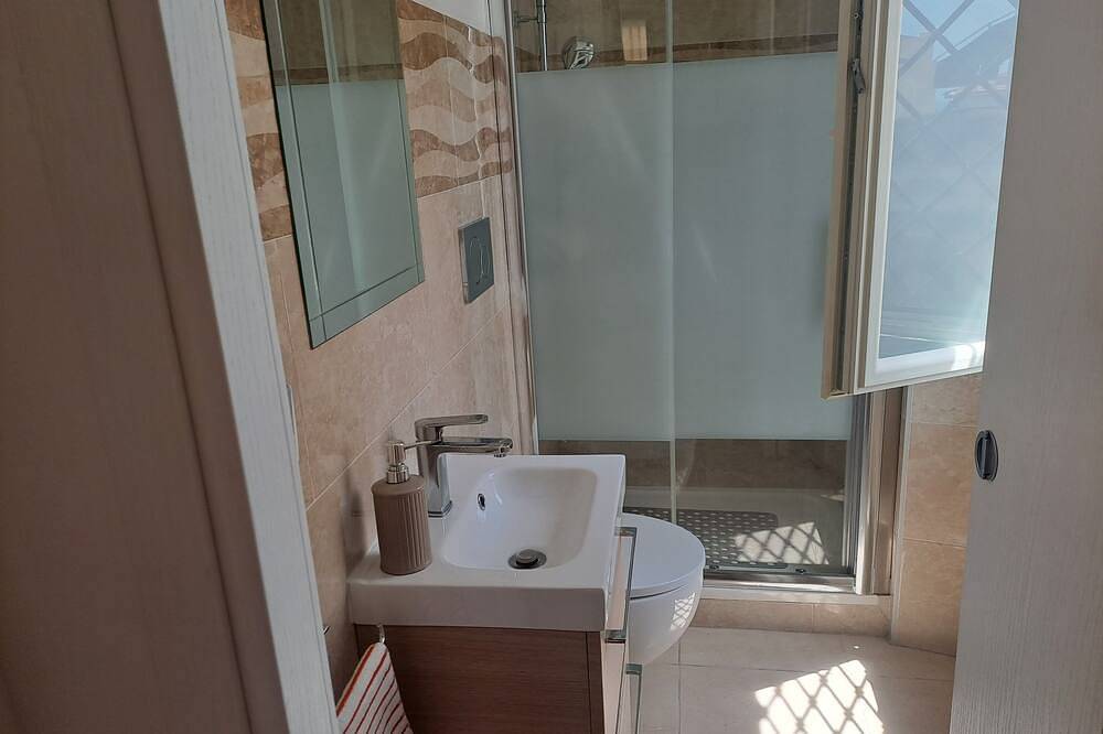 Alfonso's Little House in Santa Marinella, Rome Province