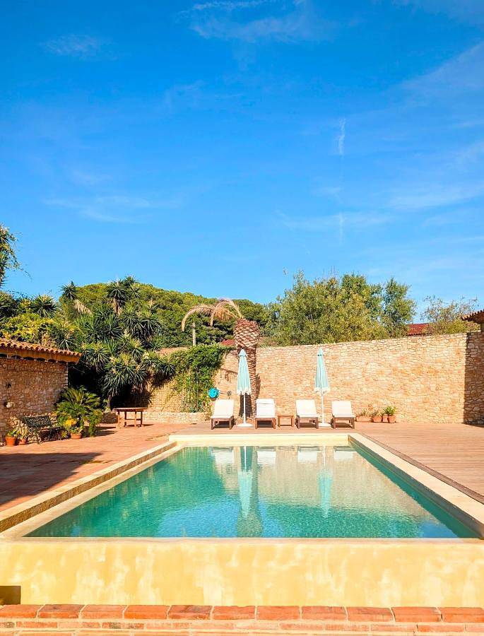 Chalet para 8 personas, con piscina y jardín, Se admiten mascotas en Bajo Penedés - 2