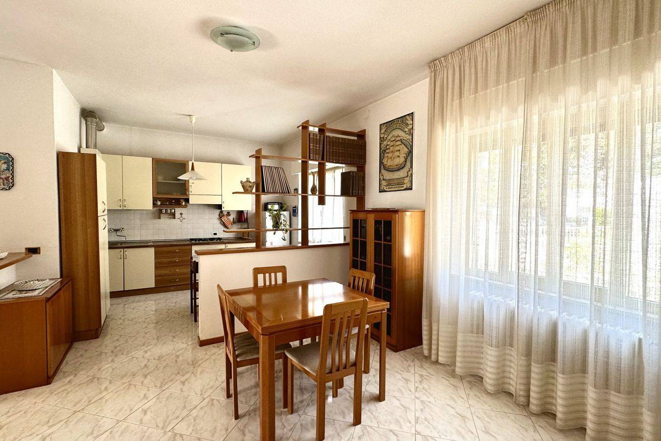 Ganze Wohnung, N285 - Numana, four-room apartment 100 mt from the sea in Numana, Riviera del Conero