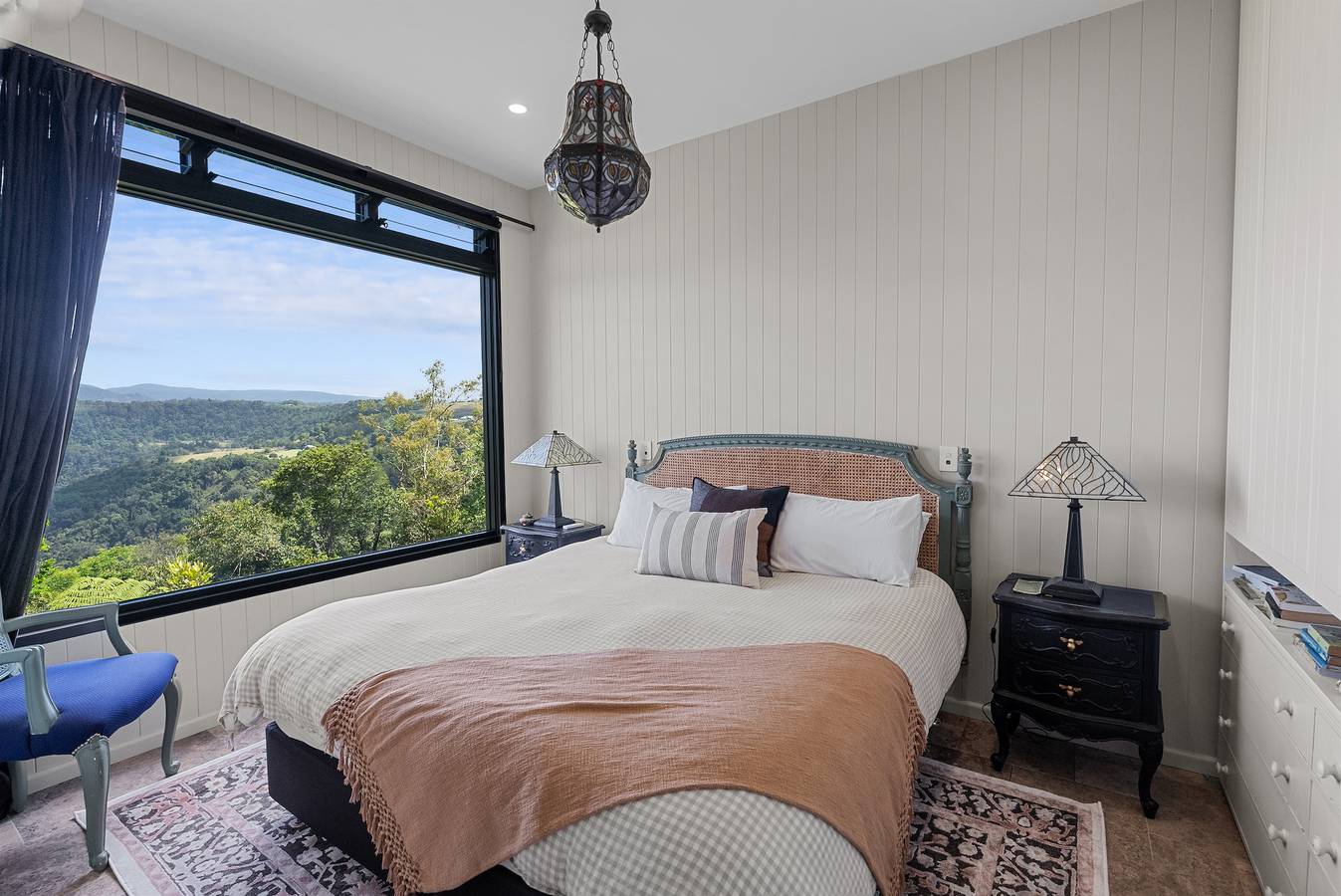 Escape to Serenity in Beechmont Luxurious Cabin Retreat in Queensland