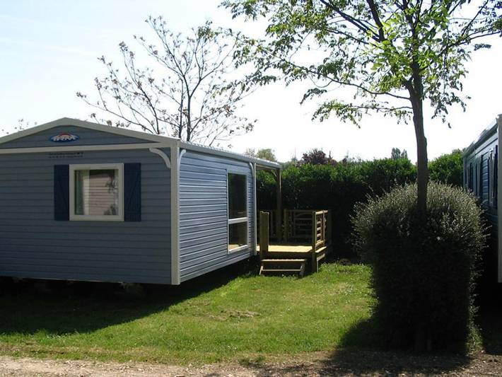 Flower Camping L'Abri-Côtier - Mobilheim 5 personen - Loggia 26 m² (2 Schlafräume - 4/5 pers.) + Tv in Saint-Nazaire-sur-Charente, Rochefort und Umgebung