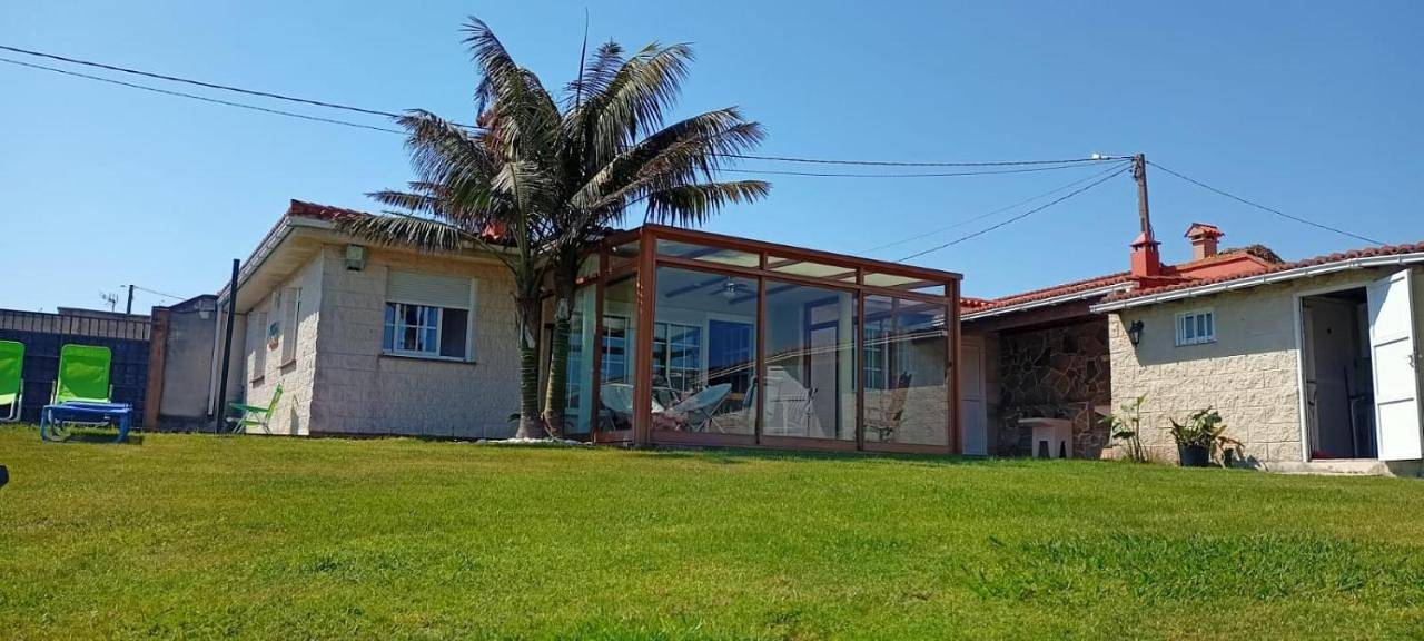 Casa En Playa De Razo Con Jardin Y Vistas Al Mar in Praia de Razo (Carballo), Carballo