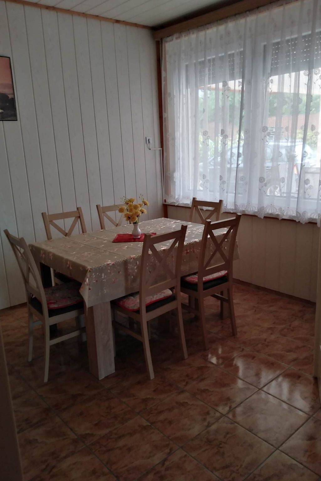 Bequemes Ferienhaus in Fonyód, Orilla sur del lago Balaton