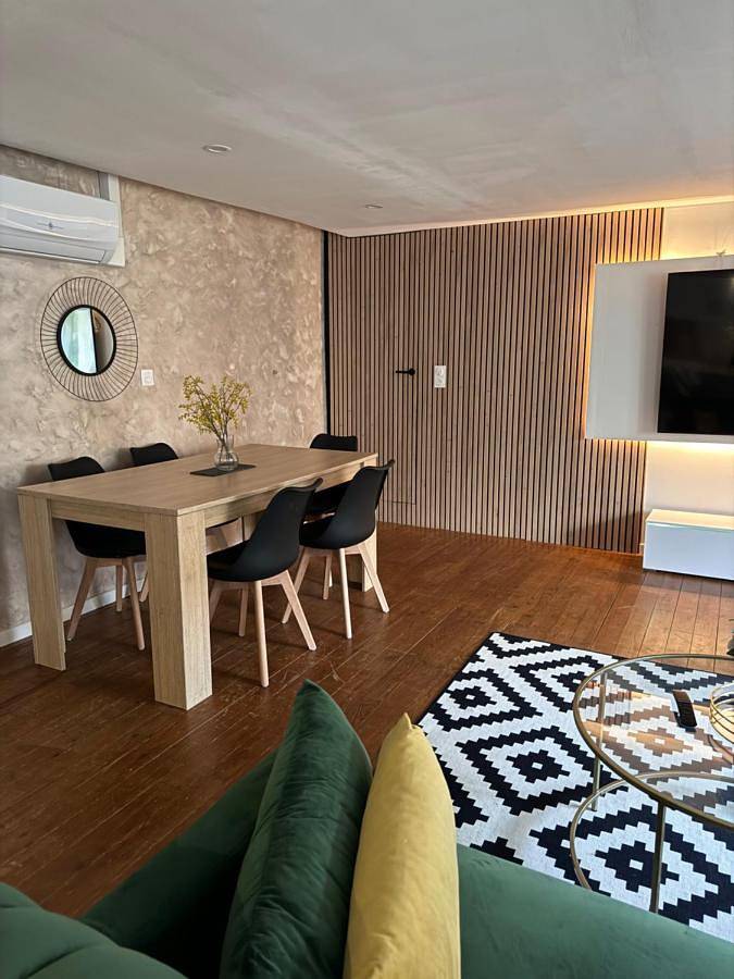 Appartement entier, Appartement moderne in Bussières-lès-Belmont, Champsevraine
