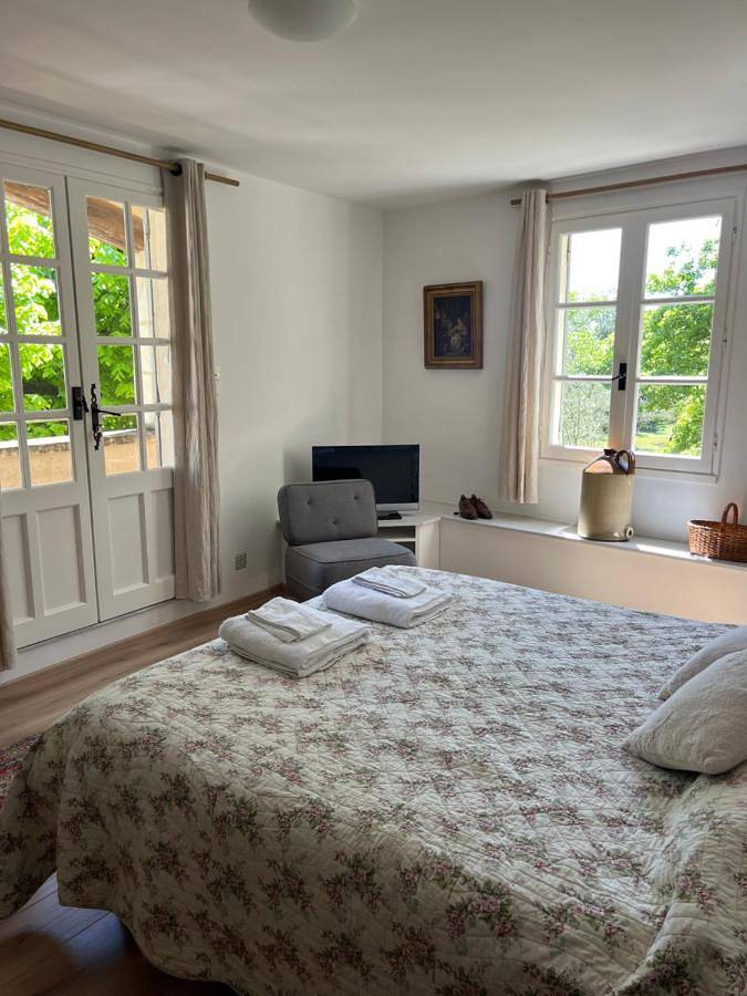 Location de vacances pour 2 personnes, avec vue et balcon à Grignan - 2