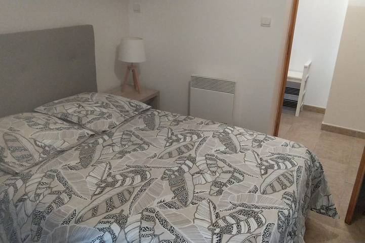 Location de vacances pour 5 personnes, avec piscine et jardin à Serra-di-Ferro - 2