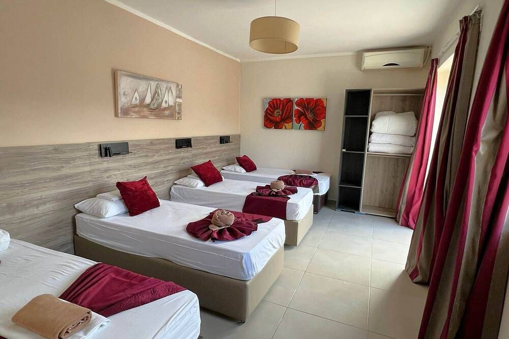 Villa Diamantina near St. Julian's in Swieqi, Ilha de Malta