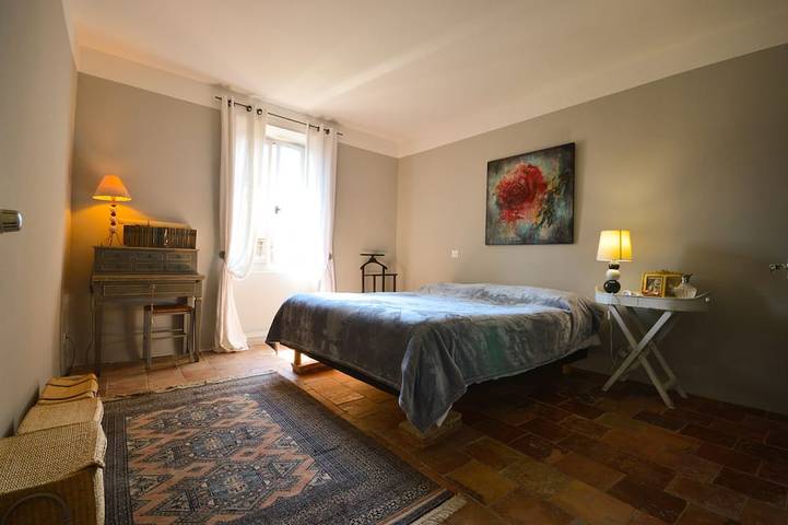Location de vacances pour 8 personnes, avec jardin à Saint-Pons-la-Calm - 2