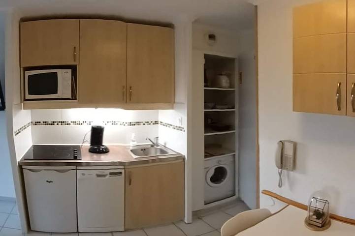 Hôtel pour 5 personnes, avec piscine et sauna dans Golf De Cap Esterel - 2