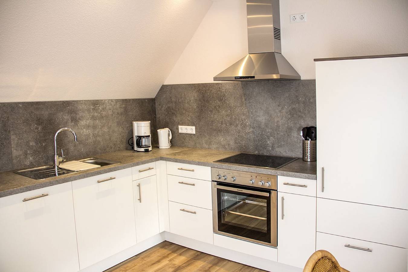 Ganze Wohnung, Ferienwohnung 'Kirschblüte' mit Bergblick, Gemeinschaftsgarten und Wlan in Oberkirch, Mittlerer Schwarzwald