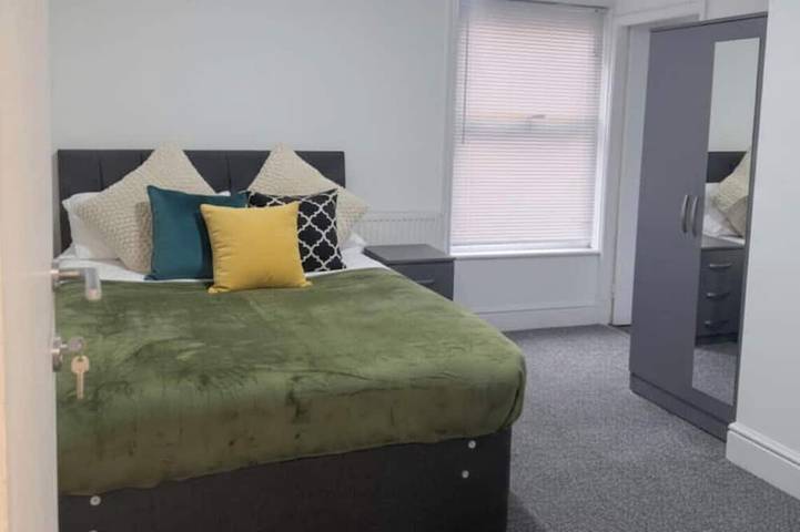 Apartment for 2 people, with garden in Warrington