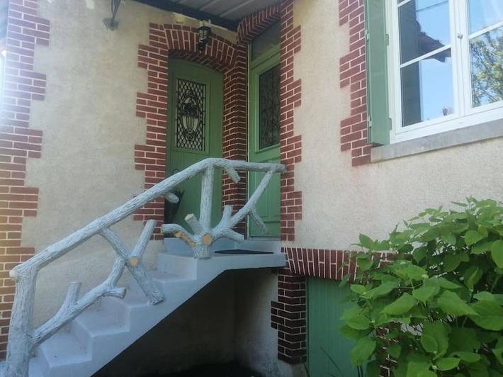 Location de vacances pour 4 personnes, avec vue ainsi que jardin et terrasse à Saint-Avertin - 4