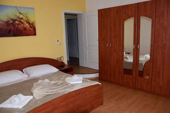 Ganze Wohnung, 4****Apartman \"Ana\" Nr.1 - Strand/Bucht, fantastische Aussicht auf Meer & Inseln in Senj, Kvarner Festland