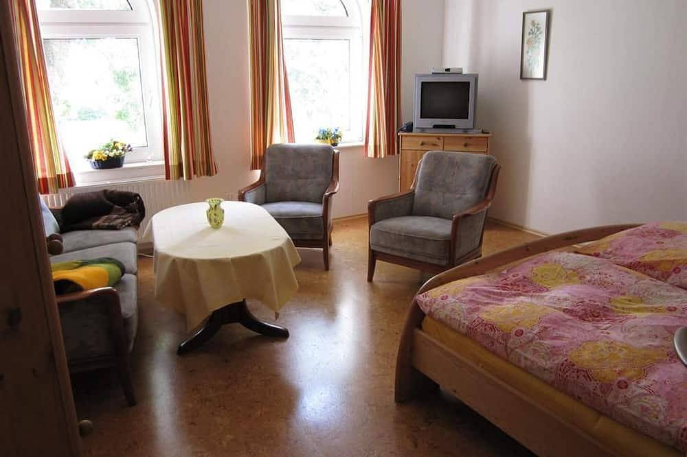 Ganze Wohnung, Ferienwohnung zum Eschenhof in Großenwiehe, Grünes Binnenland