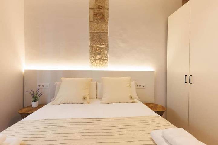 Ganze Wohnung, Bravissimo Calderers El Llop, mit Flussblick in Girona, Gironès