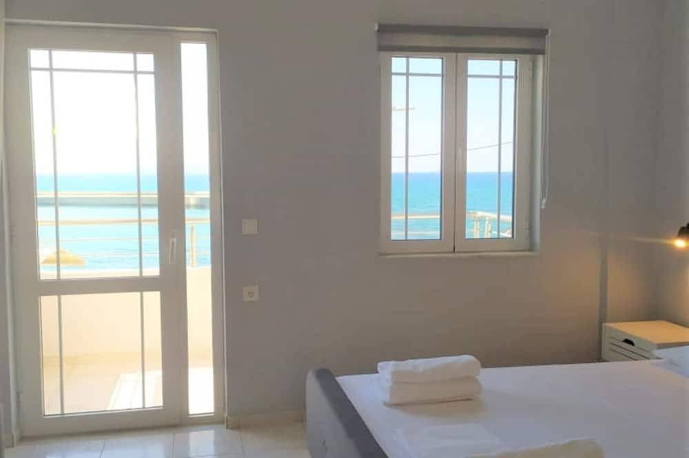 Sole Mare Seaside Apts- Seaview studio (3) in Gouves, Région d'Iraklio-Héraklion