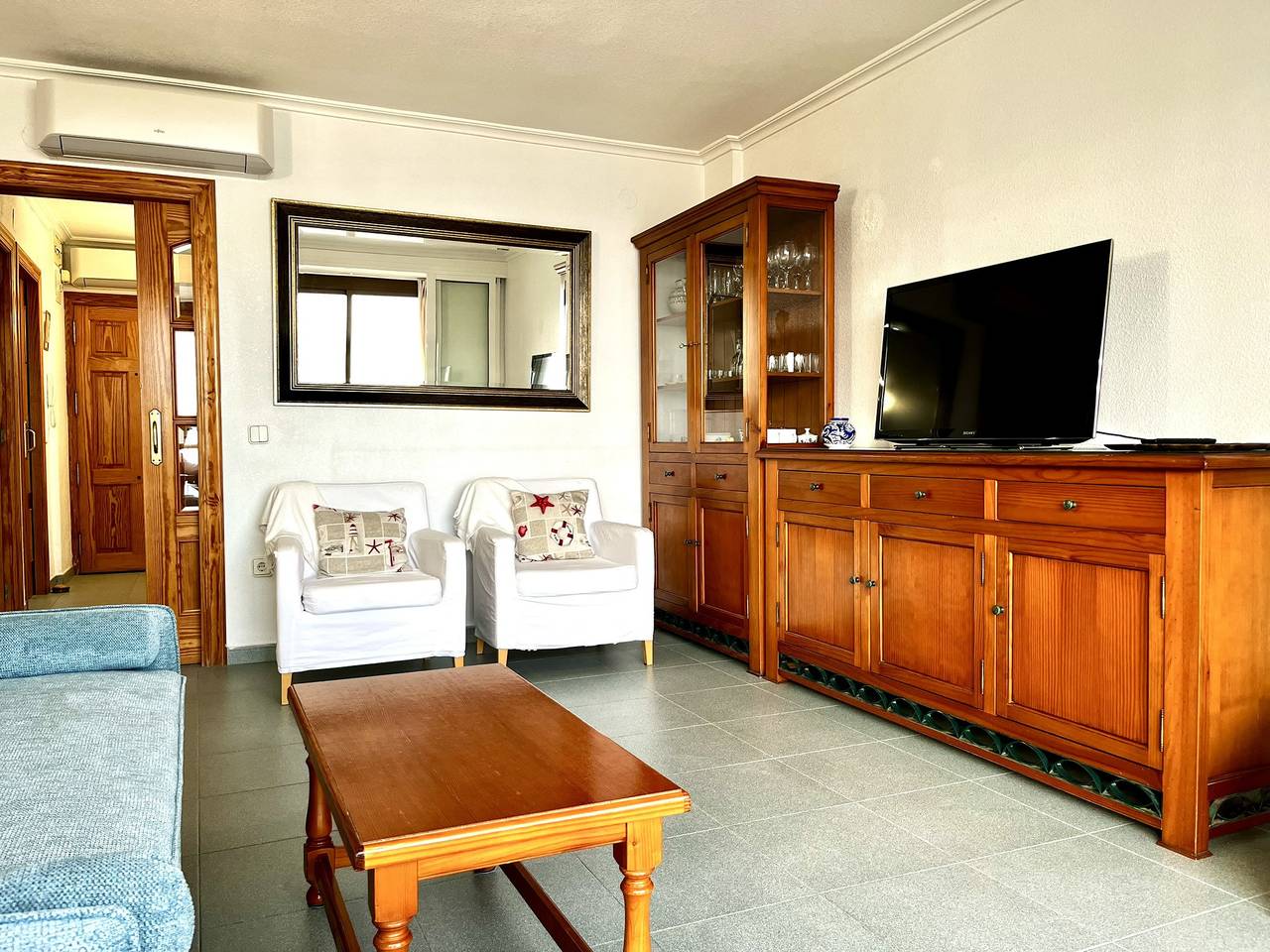 Entire apartment, Holiday apartment for 4 people with balcony in El Barrio, San Juan Playa