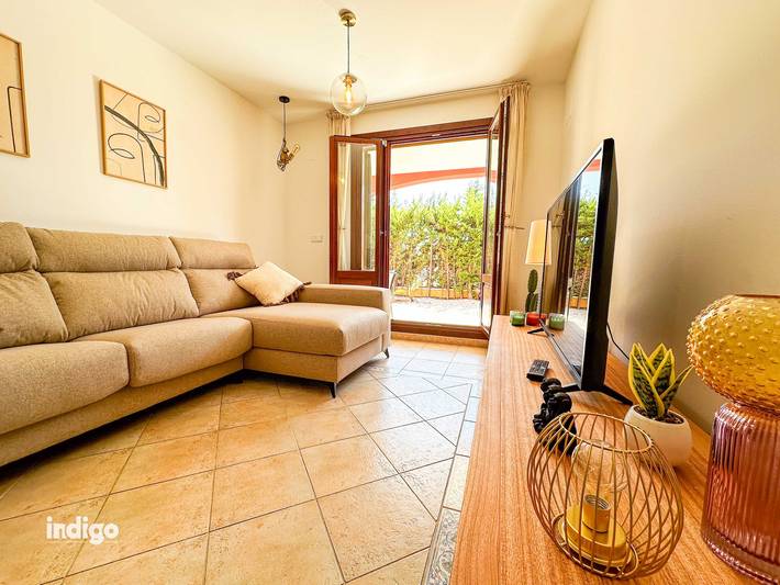 Apartamento entero, Apartamento de vacaciones para 6 personas con piscina para niños in Urbanizacion Costa Esuri, Ayamonte