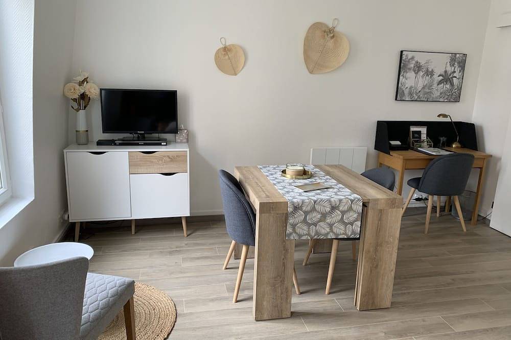Appartement entier, Paris Charenton Logement chaleureux et fonctionnel in Charenton-le-Pont, Val-de-Marne