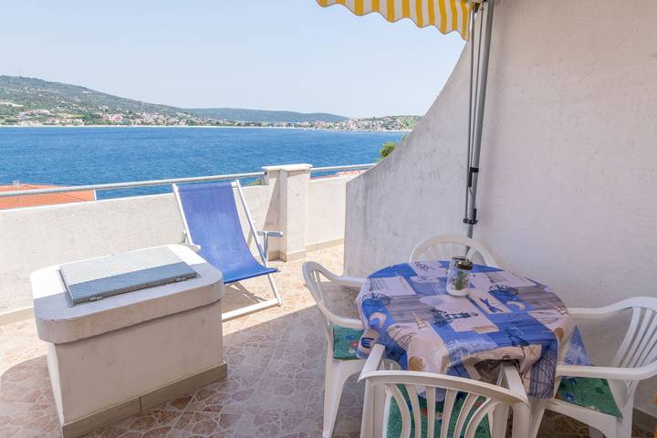 Apartament wakacyjny dla 2 osób w Razanj